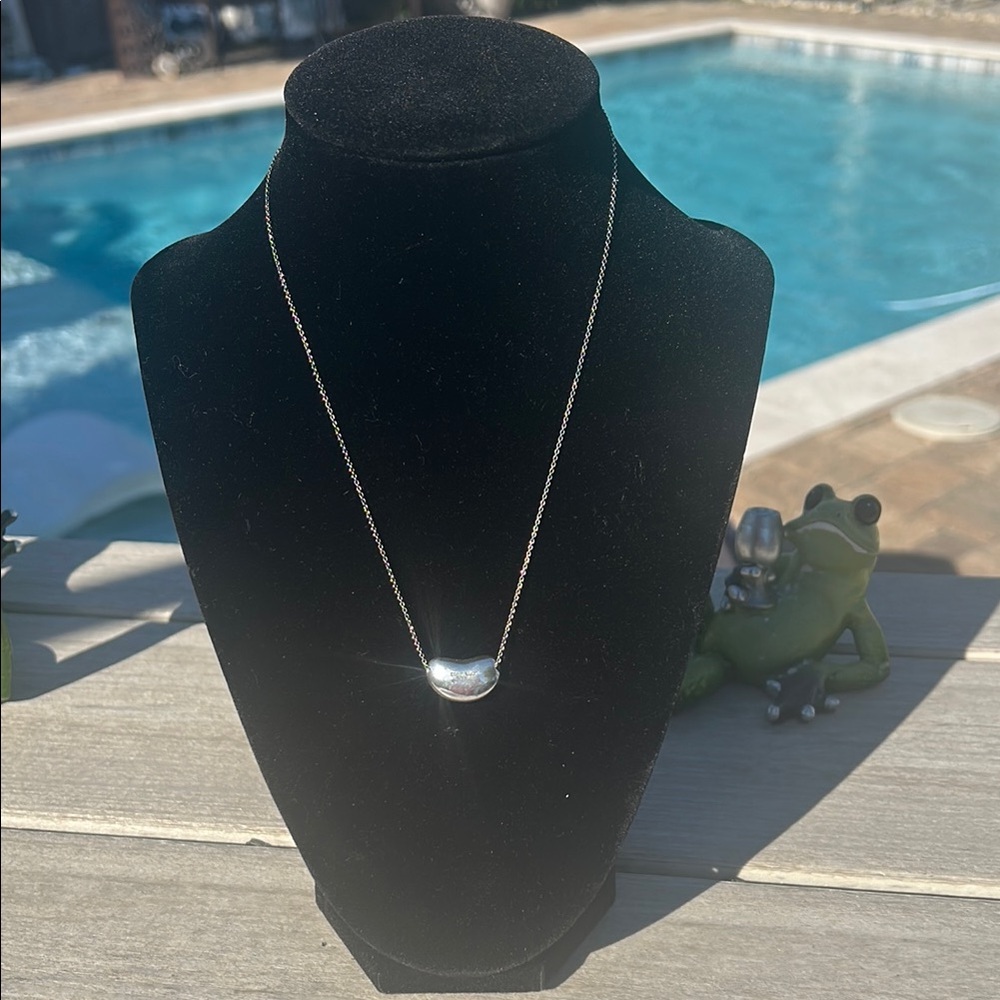Tiffany & Co. Elsa Peretti Bean pendant necklace in sterling silver